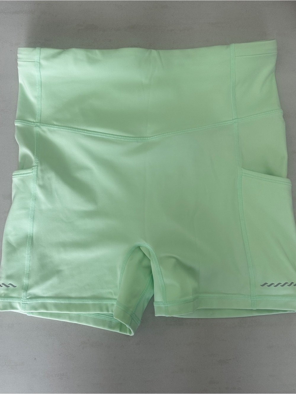 Fabletics Shorts - Mint Green